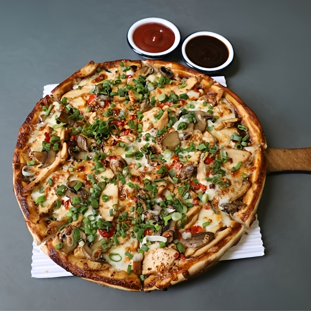 پیتزا مرغ و باربیکیو